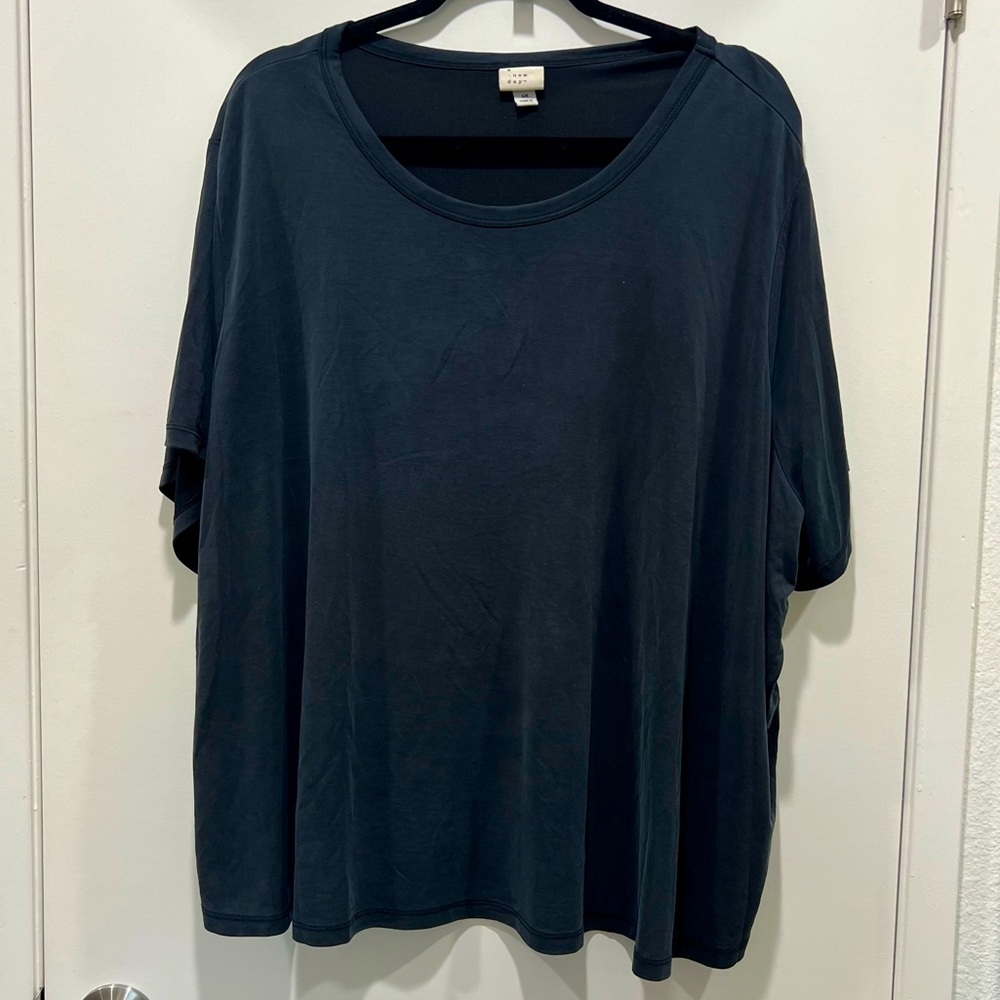 Black silk feel T-Shirt blouse.